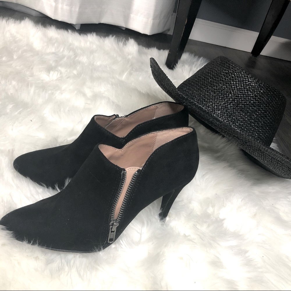 Vintage BLACK BOOTIES